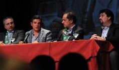 Foto de la galería: Scioli fue presentado por Closs y Rovira