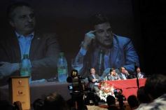 Foto de la galería: Scioli fue presentado por Closs y Rovira