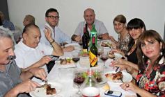 Foto de la galería: Cena Show en el Club Tokio