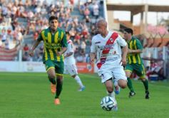 Foto de la galería: Guaraní y Aldosivi estuvieron mano a mano