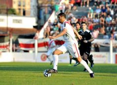 Foto de la galería: Guaraní y Aldosivi estuvieron mano a mano