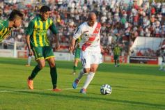 Foto de la galería: Guaraní y Aldosivi estuvieron mano a mano