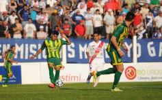 Foto de la galería: Guaraní y Aldosivi estuvieron mano a mano