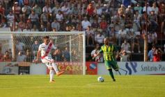 Foto de la galería: Guaraní y Aldosivi estuvieron mano a mano