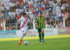 Foto de la galería: Guaraní y Aldosivi estuvieron mano a mano