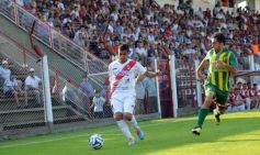 Foto de la galería: Guaraní y Aldosivi estuvieron mano a mano