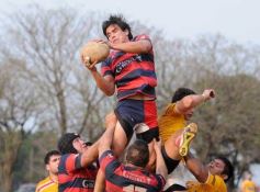 Foto de la galería: El Cazador perdió ante Curne, el último campeón