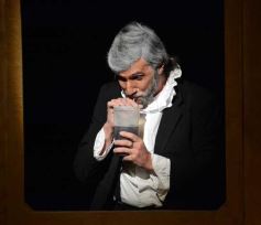 Foto de la galería: Función de "Mis Tres cuñadas me acosan"