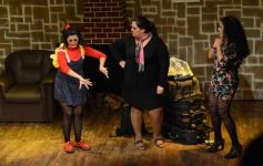 Foto de la galería: Función de "Mis Tres cuñadas me acosan"