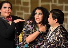 Foto de la galería: Función de "Mis Tres cuñadas me acosan"