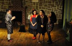 Foto de la galería: Función de "Mis Tres cuñadas me acosan"