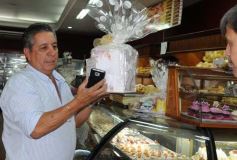 Foto de la galería: Tahona cumplió 25 años y sorteó premios para clientes