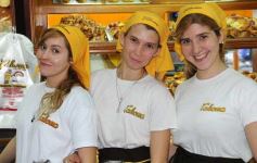 Foto de la galería: Tahona cumplió 25 años y sorteó premios para clientes