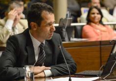 Foto de la galería: Diputados instituye el Día del Combate de Mbororé