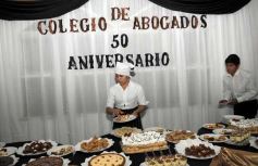 Foto de la galería: Cena Show por el Día del Abogado