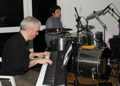 Foto de la galería: Cena Show por el Día del Abogado