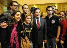 Foto de la galería: Agustín Rossi entregó las actas de la dictadura cívico-militar en la Legislatura de Misiones