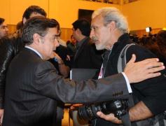 Foto de la galería: Agustín Rossi entregó las actas de la dictadura cívico-militar en la Legislatura de Misiones