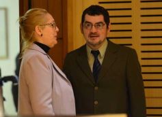 Foto de la galería: Agustín Rossi entregó las actas de la dictadura cívico-militar en la Legislatura de Misiones