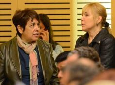 Foto de la galería: Agustín Rossi entregó las actas de la dictadura cívico-militar en la Legislatura de Misiones