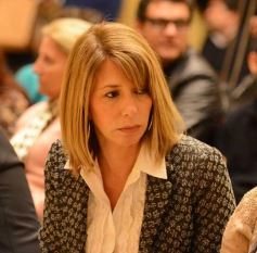 Foto de la galería: Agustín Rossi entregó las actas de la dictadura cívico-militar en la Legislatura de Misiones