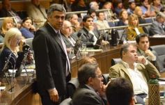 Foto de la galería: Extenderán edad para beneficiarios de pensiones del IPS que estén estudiando