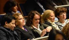 Foto de la galería: Extenderán edad para beneficiarios de pensiones del IPS que estén estudiando