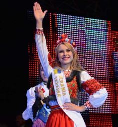 Foto de la galería: Daiana Sawczuk fue coronada como Reina de los Inmigrantes