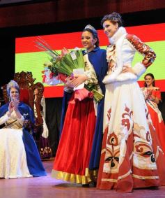 Foto de la galería: Daiana Sawczuk fue coronada como Reina de los Inmigrantes
