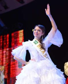 Foto de la galería: Daiana Sawczuk fue coronada como Reina de los Inmigrantes