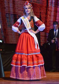 Foto de la galería: Daiana Sawczuk fue coronada como Reina de los Inmigrantes