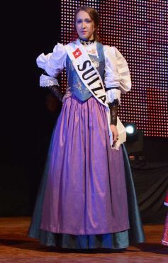 Foto de la galería: Daiana Sawczuk fue coronada como Reina de los Inmigrantes