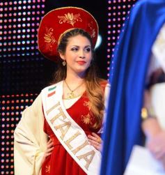 Foto de la galería: Daiana Sawczuk fue coronada como Reina de los Inmigrantes
