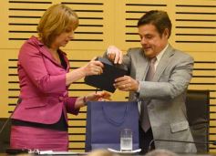 Foto de la galería: “La política debe estar en todos los temas”, dijo Rovira