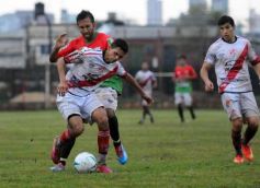 Foto de la galería: Triunfo de Brown por 2 a 0 contra Colegiales
