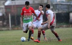 Foto de la galería: Triunfo de Brown por 2 a 0 contra Colegiales