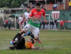 Foto de la galería: Triunfo de Brown por 2 a 0 contra Colegiales