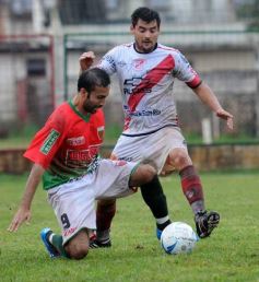 Foto de la galería: Triunfo de Brown por 2 a 0 contra Colegiales