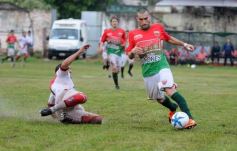 Foto de la galería: Triunfo de Brown por 2 a 0 contra Colegiales