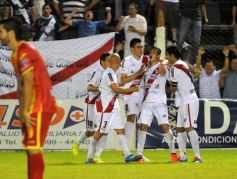 Foto de la galería: La Franja superó en el descuento a Boca Unidos por 2 a 1