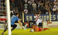 Foto de la galería: La Franja superó en el descuento a Boca Unidos por 2 a 1