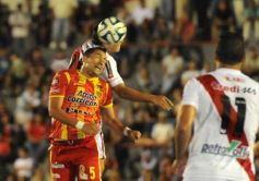 Foto de la galería: La Franja superó en el descuento a Boca Unidos por 2 a 1