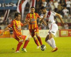 Foto de la galería: La Franja superó en el descuento a Boca Unidos por 2 a 1