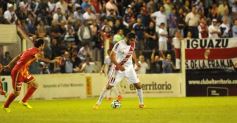 Foto de la galería: La Franja superó en el descuento a Boca Unidos por 2 a 1