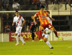 Foto de la galería: La Franja superó en el descuento a Boca Unidos por 2 a 1