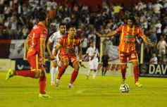 Foto de la galería: La Franja superó en el descuento a Boca Unidos por 2 a 1