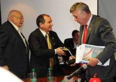 Foto de la galería: Thomas y Losada presentaron sus previsiones para el 2015