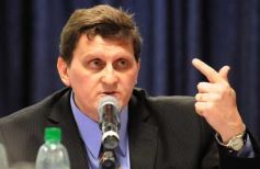 Foto de la galería: Hacienda presentó su presupuesto para el 2015