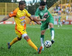 Foto de la galería: Crucero ganó 1 a 0 ante Sportivo Belgrano
