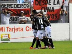 Foto de la galería: Guaraní perdió su invicto de local con Nueva Chicago